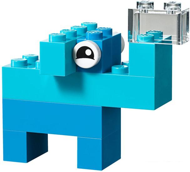Конструктор LEGO Classic 10713 Чемоданчик для творчества и конструирования