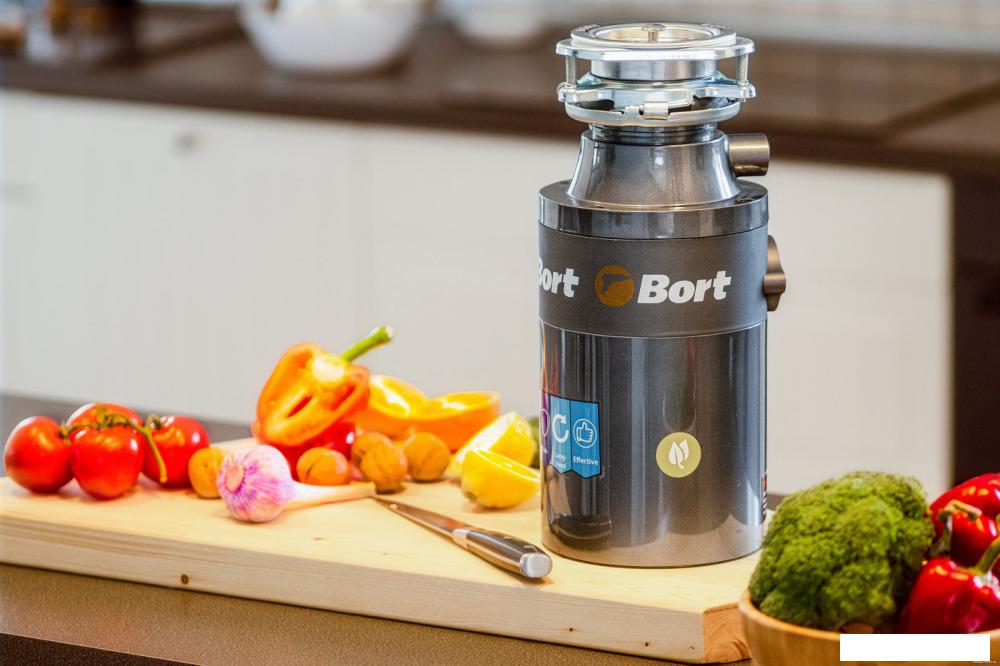 Измельчитель пищевых отходов Bort Titan 4000 Plus