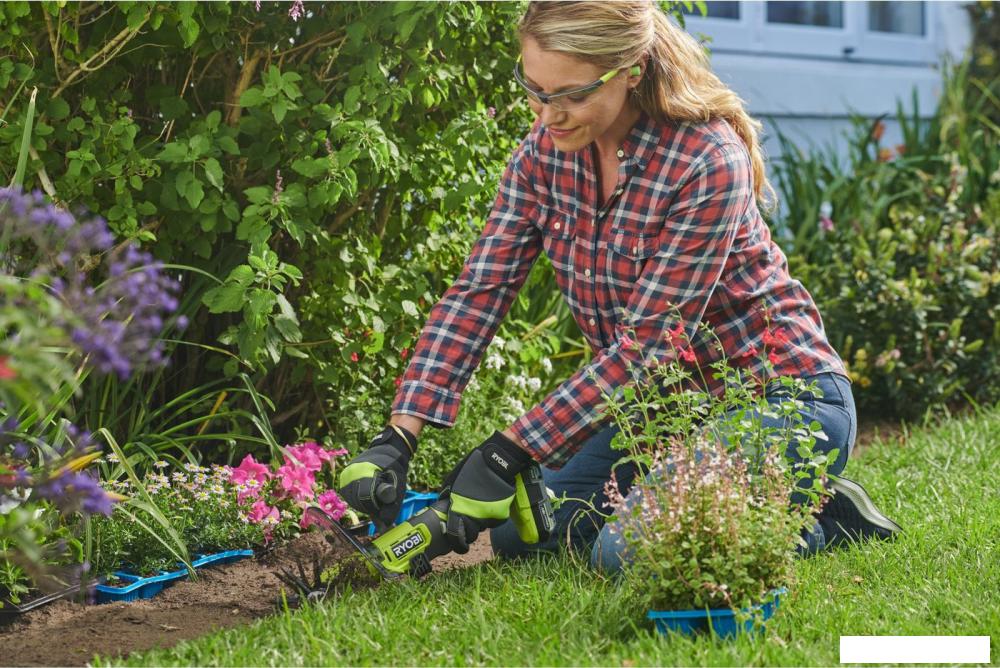 Мотокультиватор аккумуляторный Ryobi RY18HCA-0 5133005766 (без АКБ)