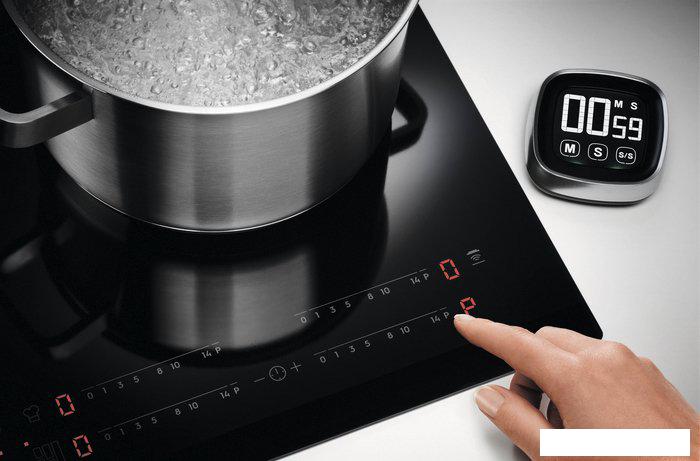 Варочная панель Electrolux Induction 300 Slim-Fit LIL61434C