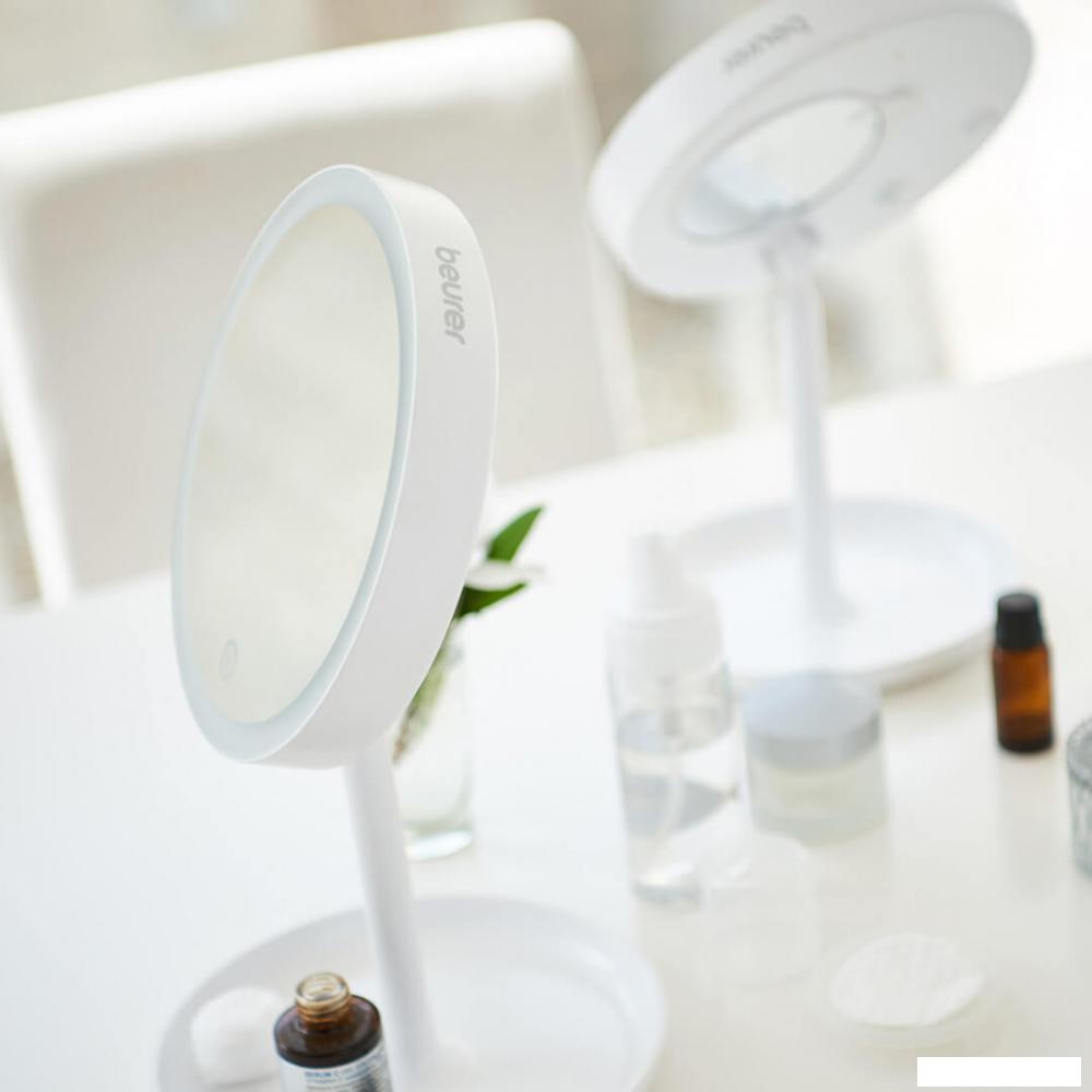 Косметическое зеркало Beurer BS 45