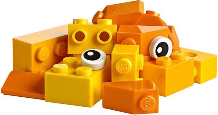 Конструктор LEGO Classic 10713 Чемоданчик для творчества и конструирования