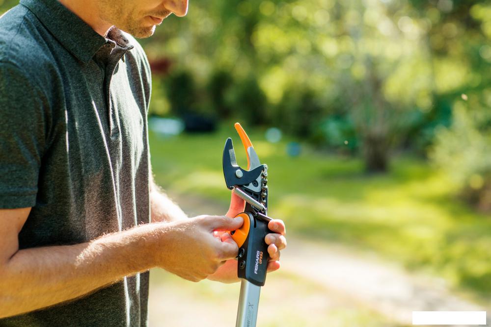 Сучкорез Fiskars PowerGear X UPX82 1023625