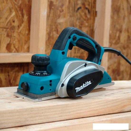 Рубанок Makita KP0800
