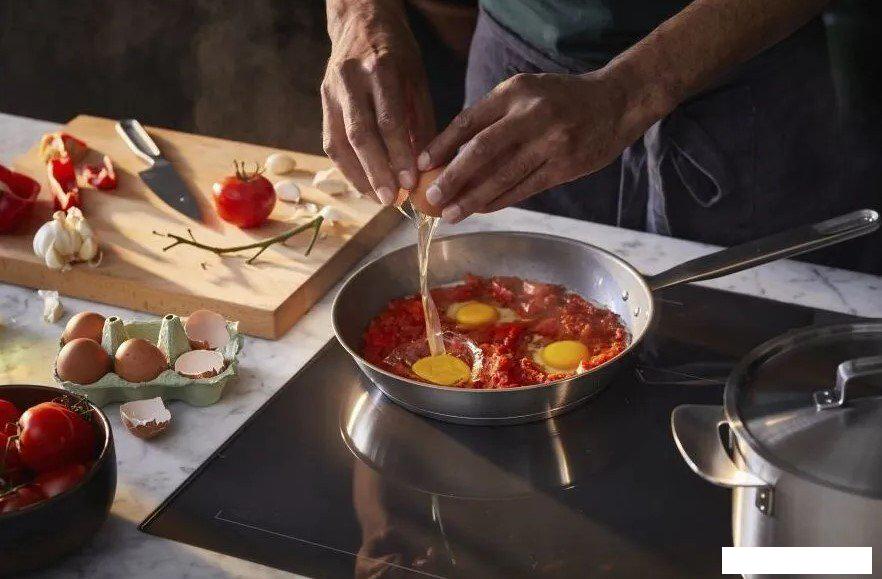 Сковорода Fiskars All Steel 1064744