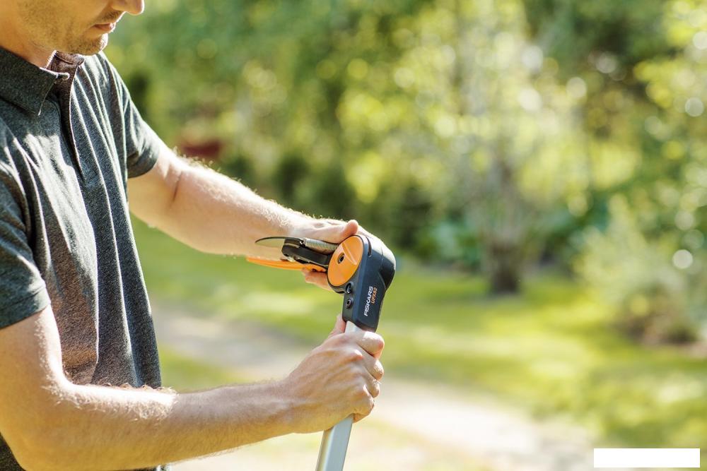 Сучкорез Fiskars PowerGear X UPX82 1023625