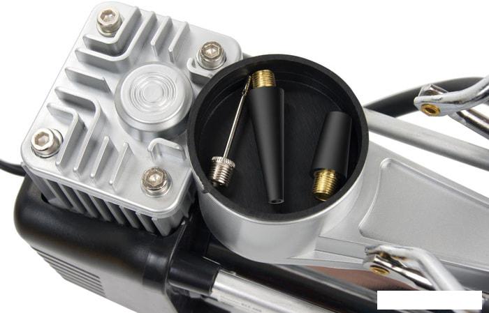 Автомобильный компрессор StarWind CC-300