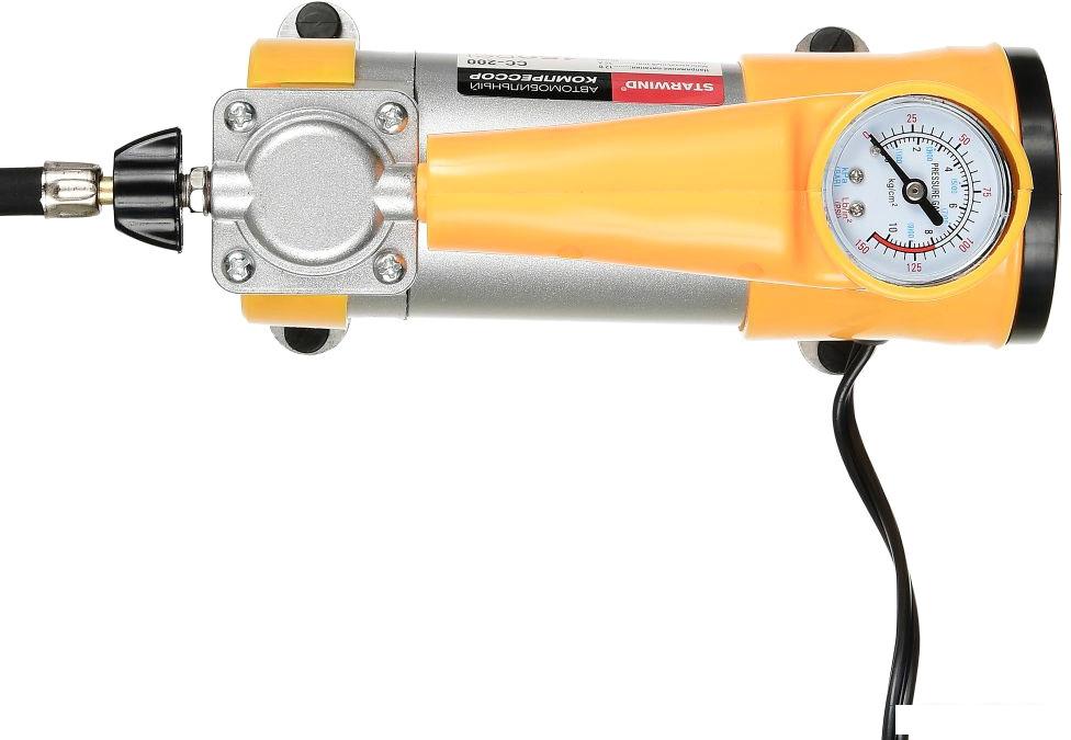 Автомобильный компрессор StarWind CC-200