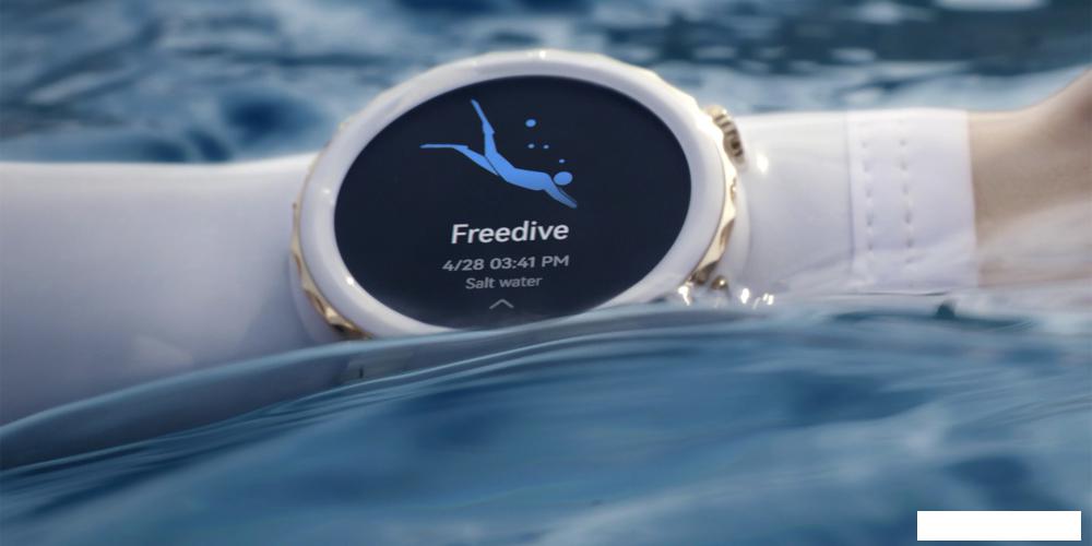 Умные часы Huawei Watch GT 3 Pro Ceramic 43 мм (белый/кожа)