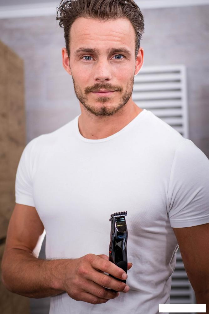 Триммер для бороды и усов Wahl Groomsman Rechargeable 9918-1416