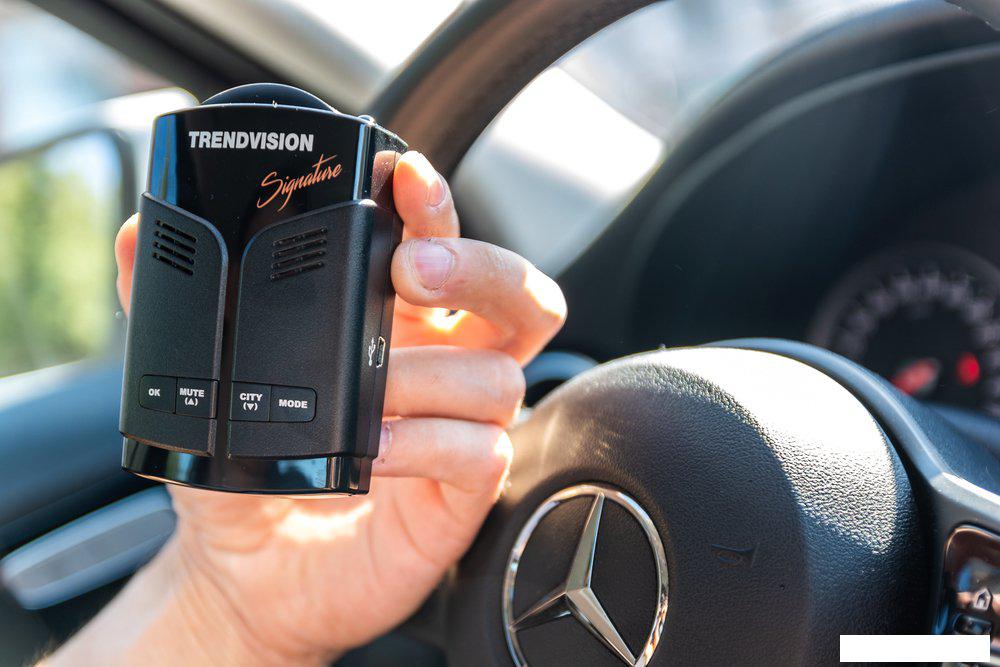 Радар-детектор TrendVision Drive 700 Signature