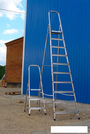 Лестница-стремянка Алюмет алюминиевая AM706