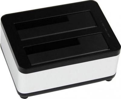 Бокс для накопителей 2.5" и 3.5" AgeStar 3UBT8 (серебристый/черный) Бокс для накопителей 2.5" и 3.5" AgeStar 3UBT8 (серебристый/черный)