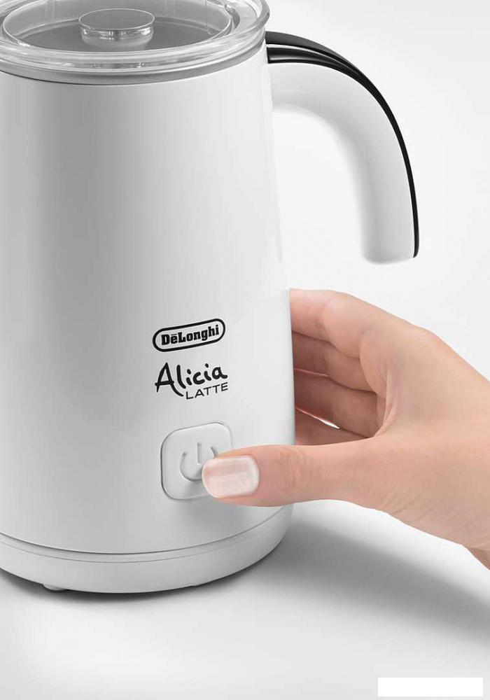 Автоматический вспениватель молока DeLonghi Alicia Черный [EMF2.BK]