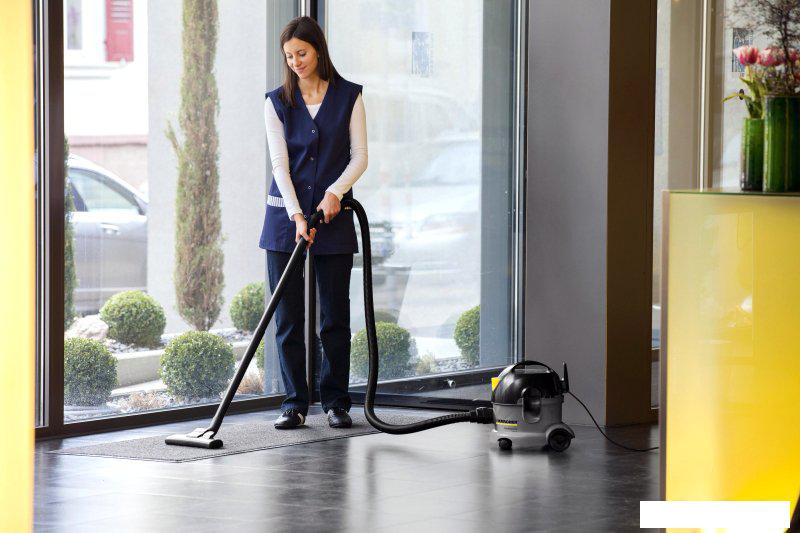 Пылесос Karcher T 8/1 Classic 1.527-160.0