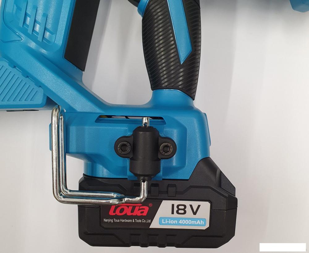 Гвоздезабиватель Toua DCCN40 (с 2-мя АКБ, сумка)