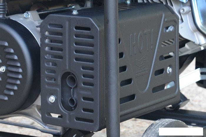 Бензиновый генератор ТСС SGG 5000EHNA