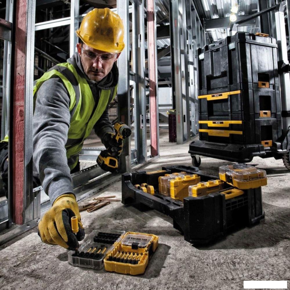 Набор бит DeWalt DT70732T-QZ