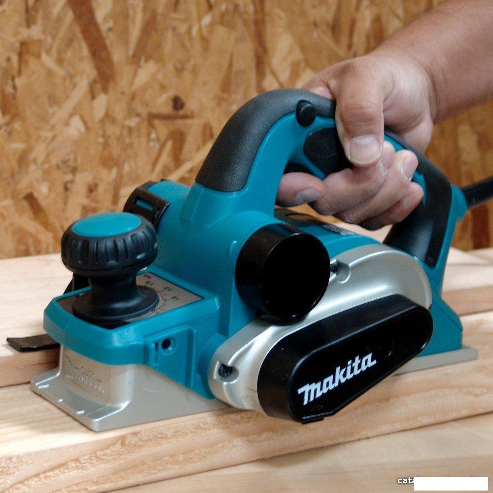 Рубанок Makita KP0810