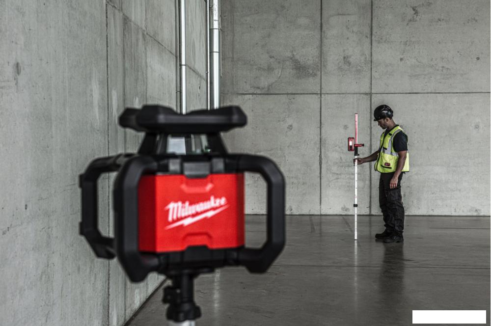 Штатив-распорная рейка Milwaukee SR240 4932493202