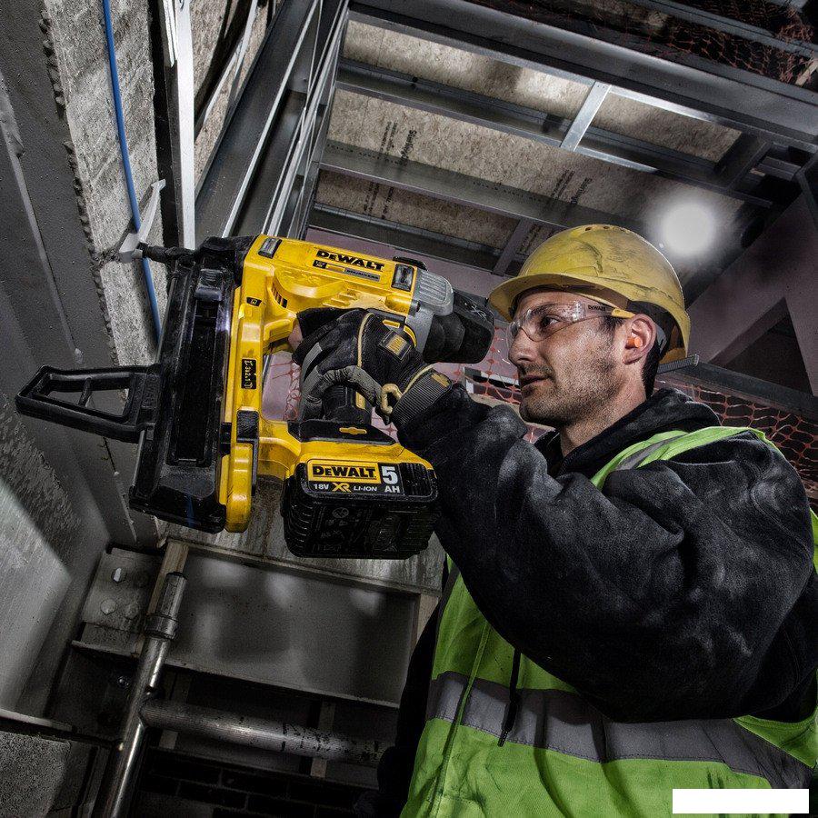 DeWalt DCN890N (без АКБ)