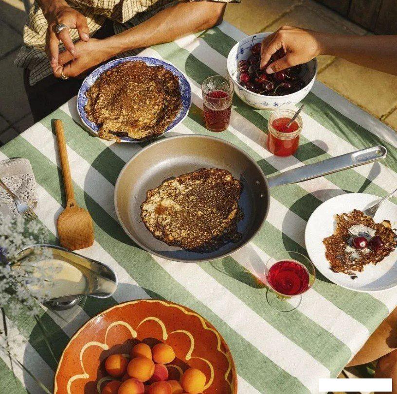 Сковорода Fiskars All Steel 1064744