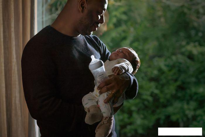 Бутылочка для кормления Philips Avent Natural Response Жираф SCY903/66 (260 мл)