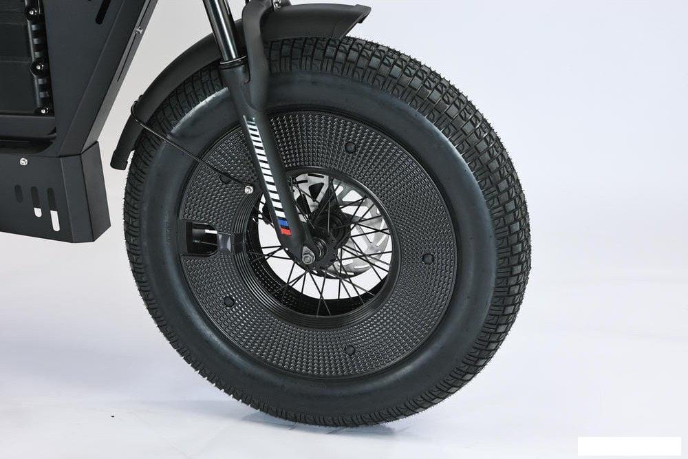 Электровелосипед Smart Balance Combat Pro 2025