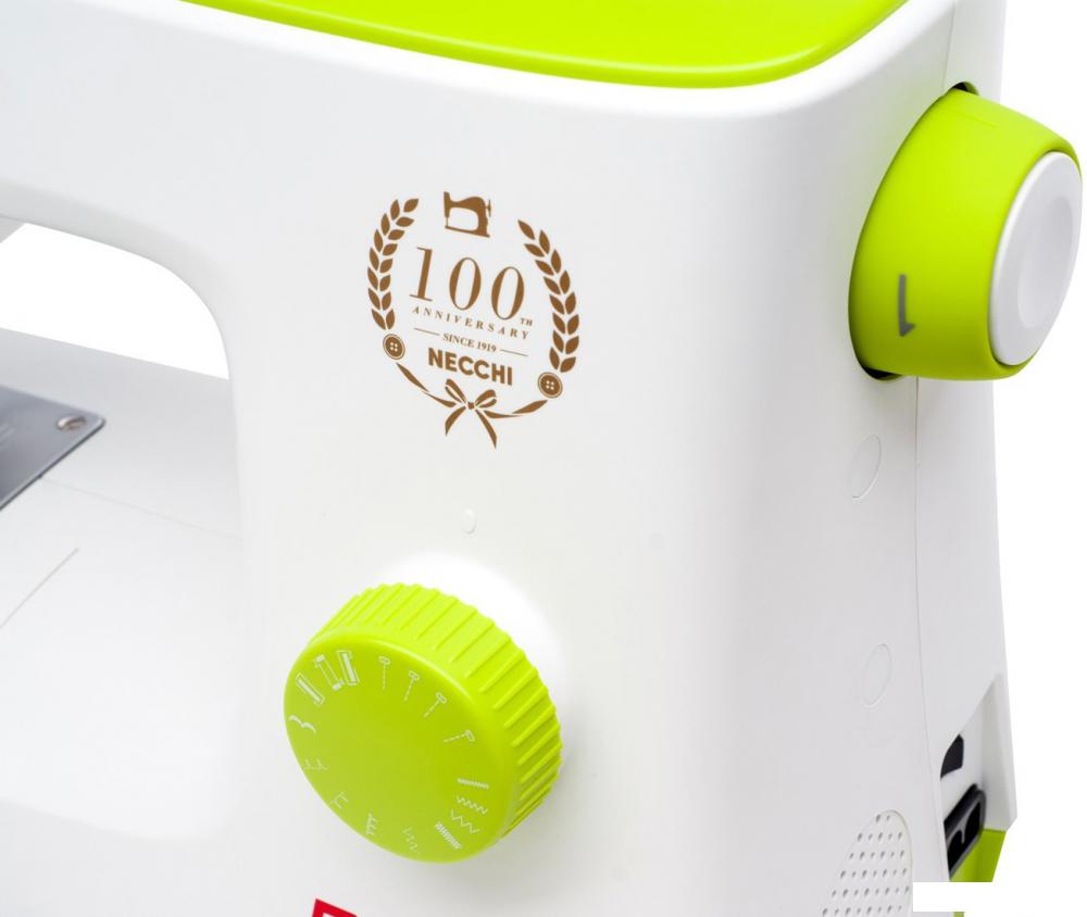 Электромеханическая швейная машина Necchi 2417