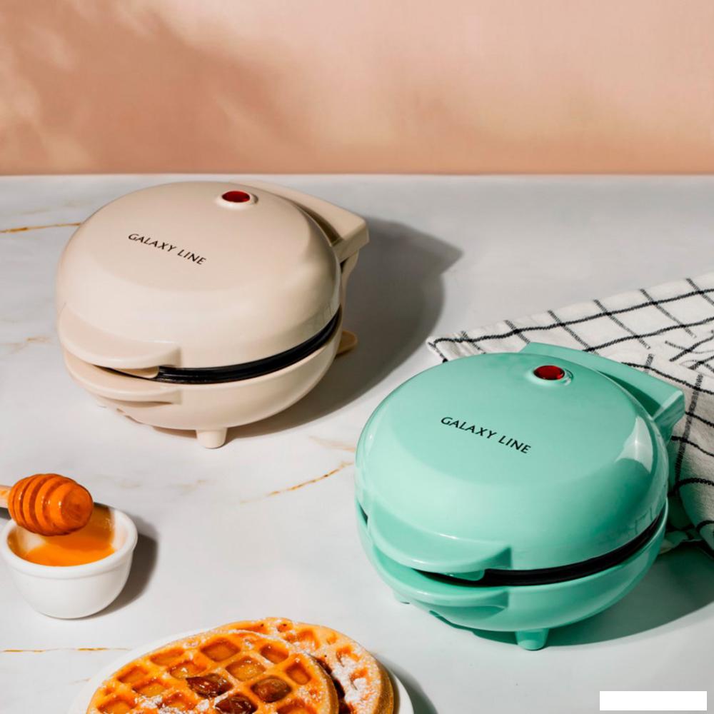 Вафельница Galaxy Line GL2979 (бежевый)