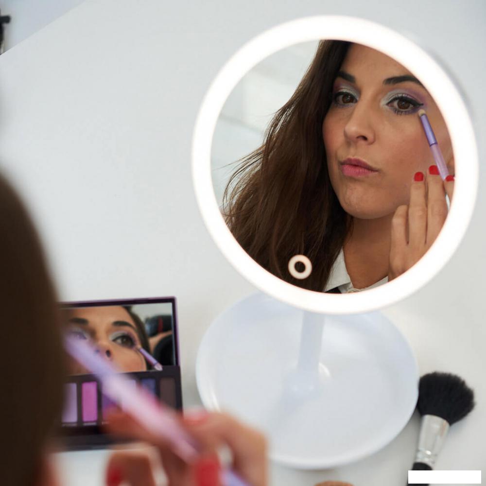 Косметическое зеркало Beurer BS 45