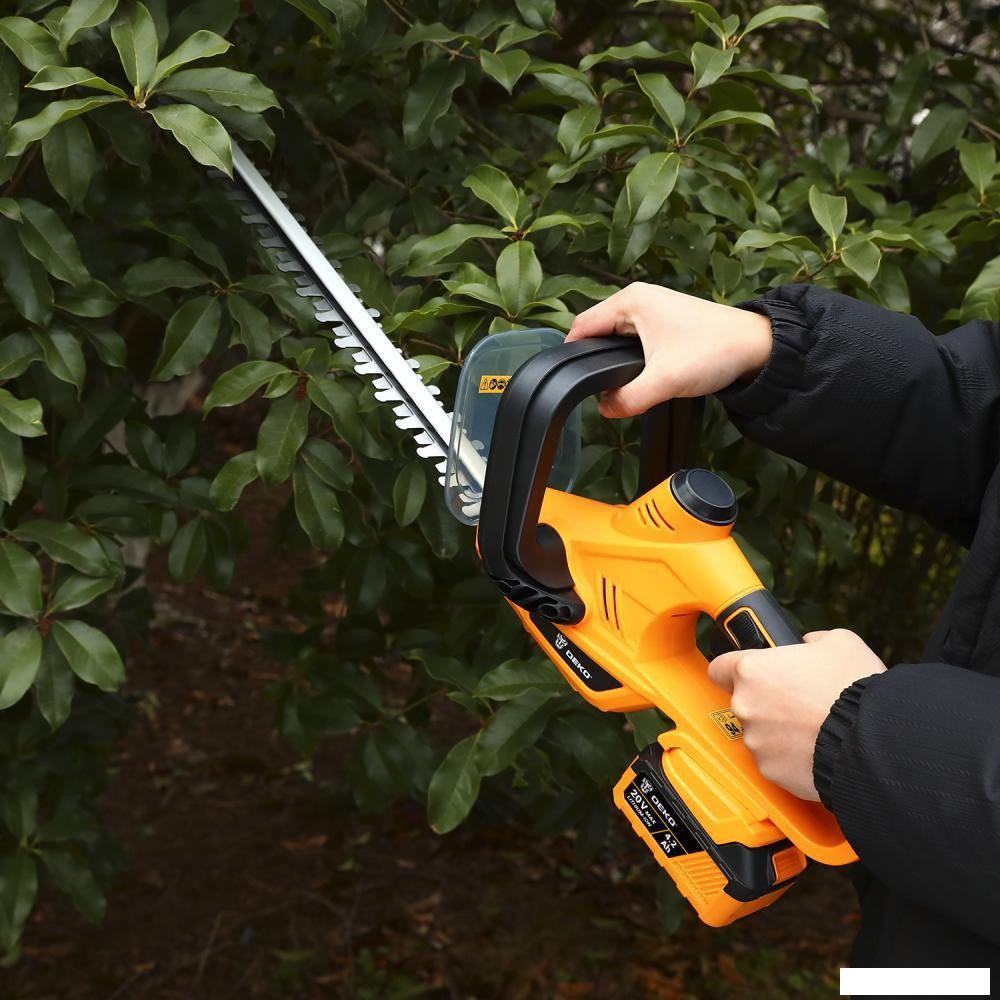 Кусторез Deko DKBC56 083-2041 (с 1-им АКБ)