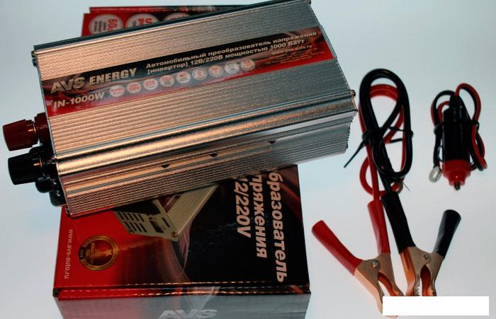 Автомобильный инвертор AVS 12/220V IN-1000W