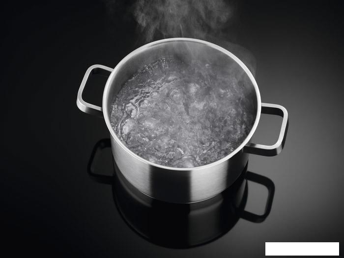 Варочная панель Electrolux EIT60420C