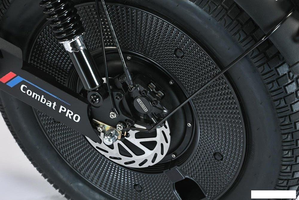 Электровелосипед Smart Balance Combat Pro 2025