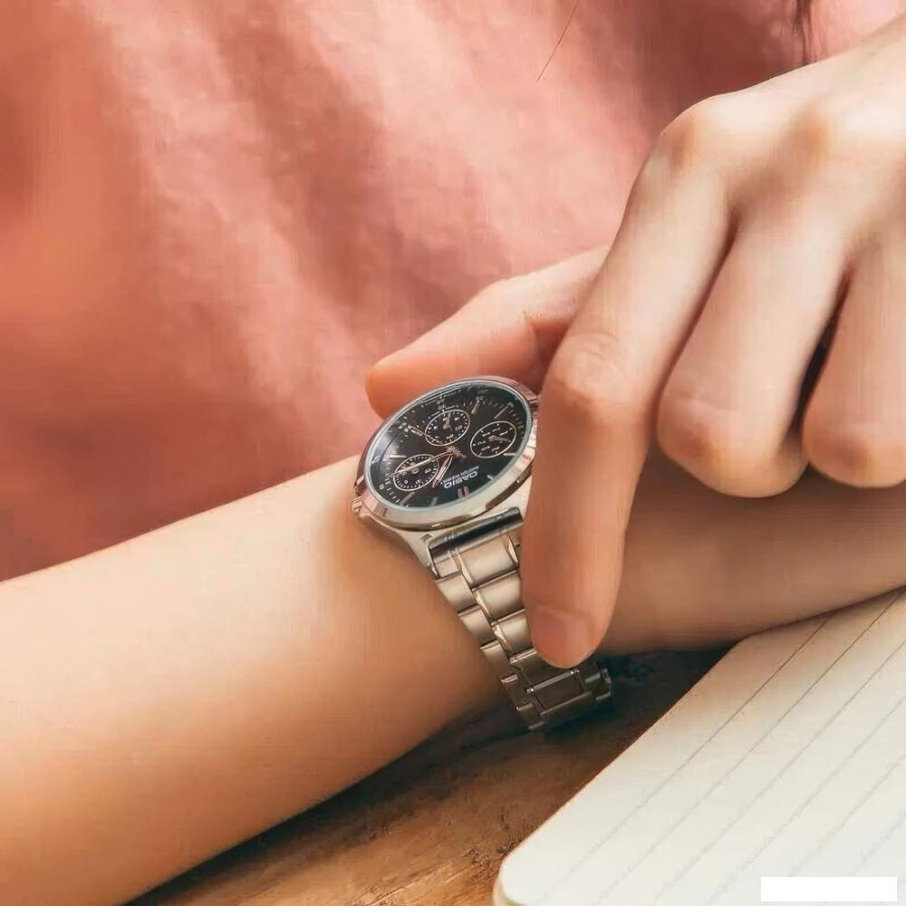 Наручные часы Casio LTP-V300D-1A