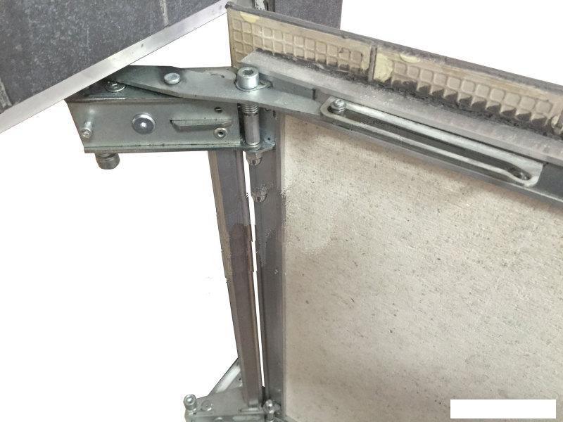 Люк РусВент Секрет-М (300x600)