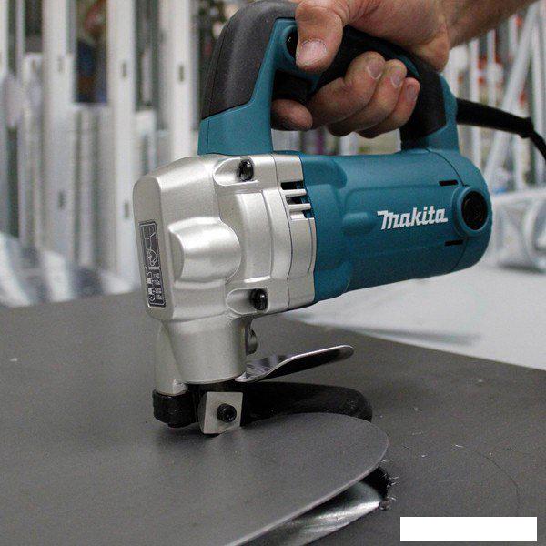 Листовые электрические ножницы Makita JS3201J Листовые электрические ножницы Makita JS3201J