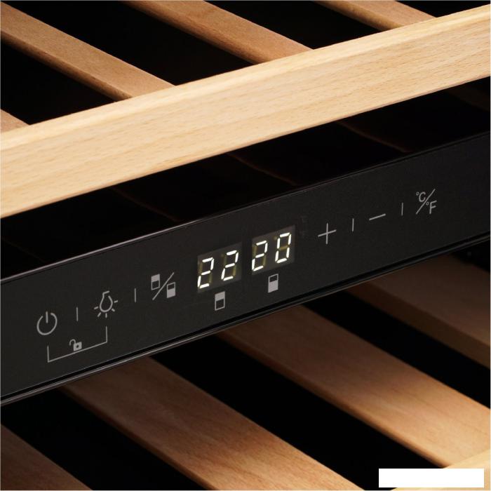 Винный шкаф Korting KFW 604 DB GXN