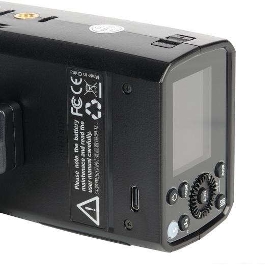 Вспышки, лампы и аксессуары для съемки Godox Witstro AD200Pro (со шторками BD-07)