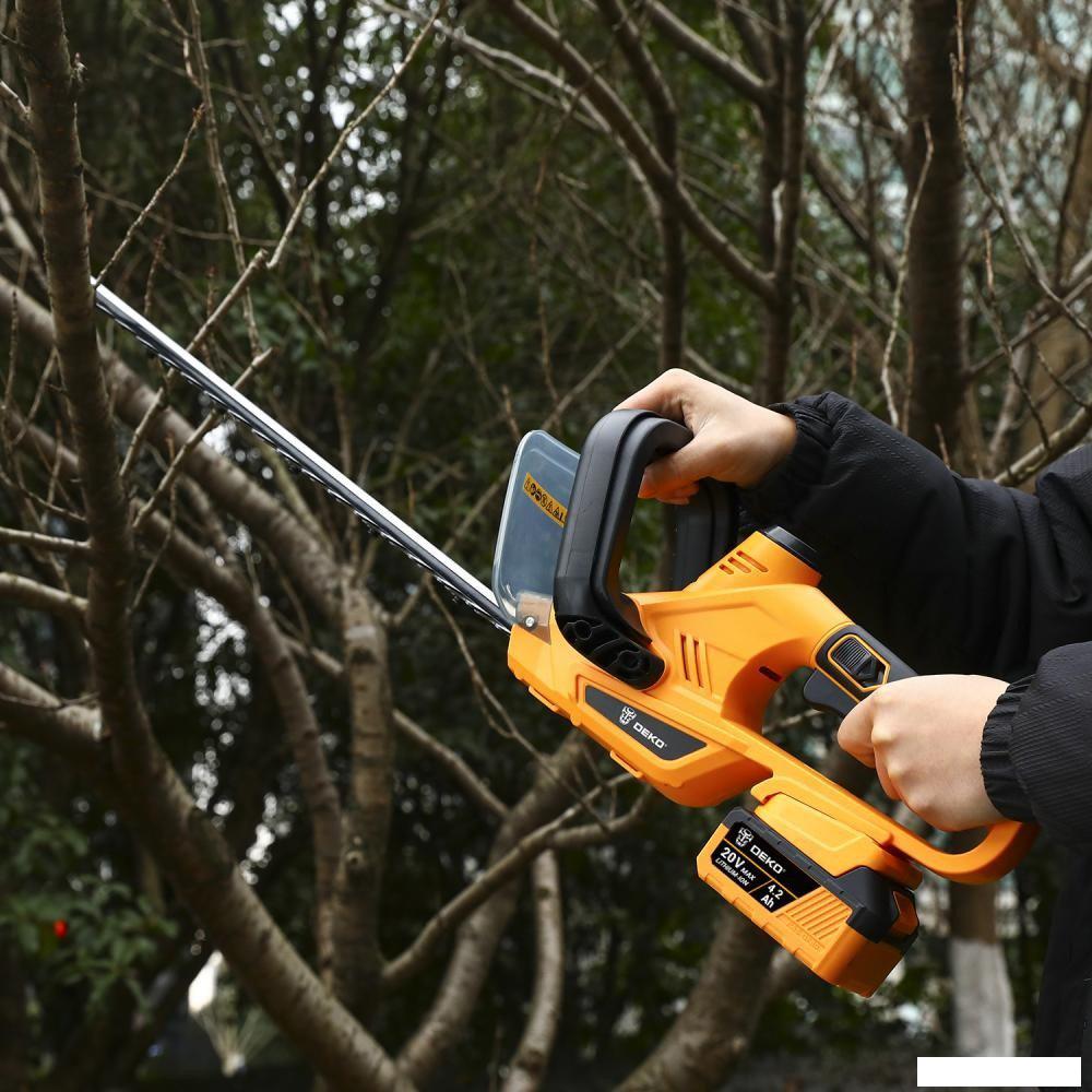 Кусторез Deko DKBC56 083-2041 (с 1-им АКБ)