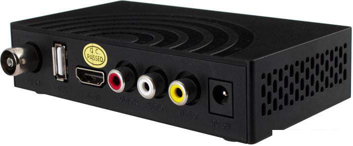 Приемник цифрового ТВ StarWind CT-220