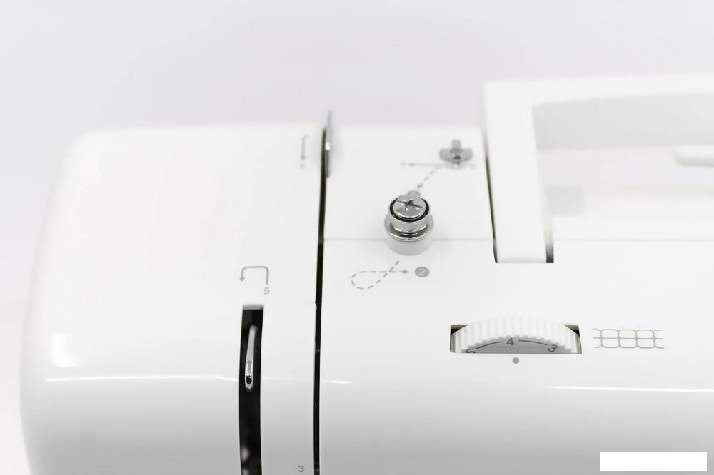 Электромеханическая швейная машина Singer Simple 3250