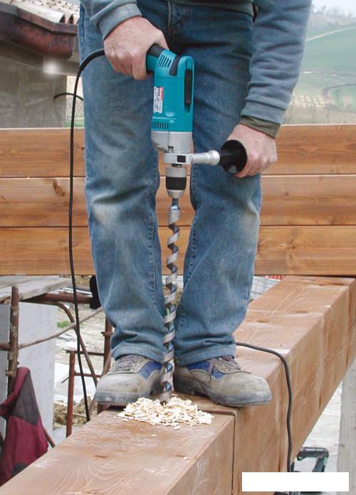 Безударная дрель Makita DP4003