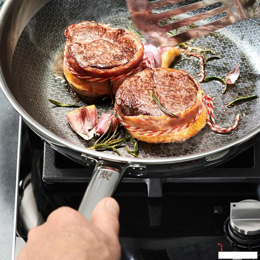 Сковорода WMF Profi Resist 24