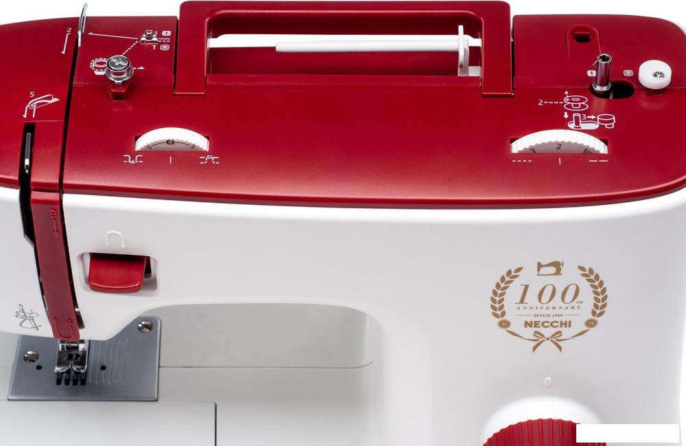 Электромеханическая швейная машина Necchi 2422