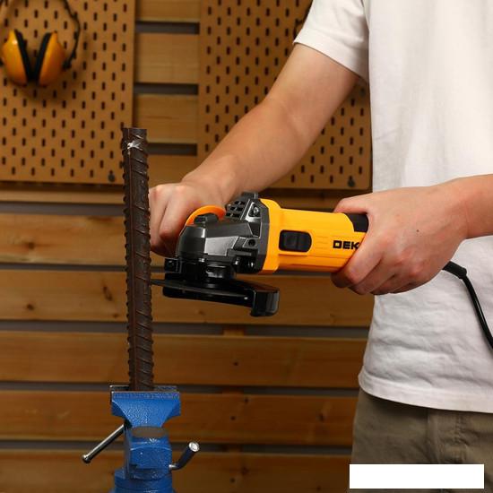 Угловая шлифмашина Deko DKAG750-125