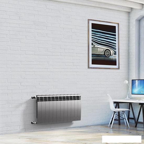 Биметаллический радиатор Royal Thermo BiLiner 500 Silver Satin (8 секций)