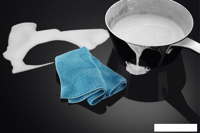 Варочная панель Electrolux EIT60420C