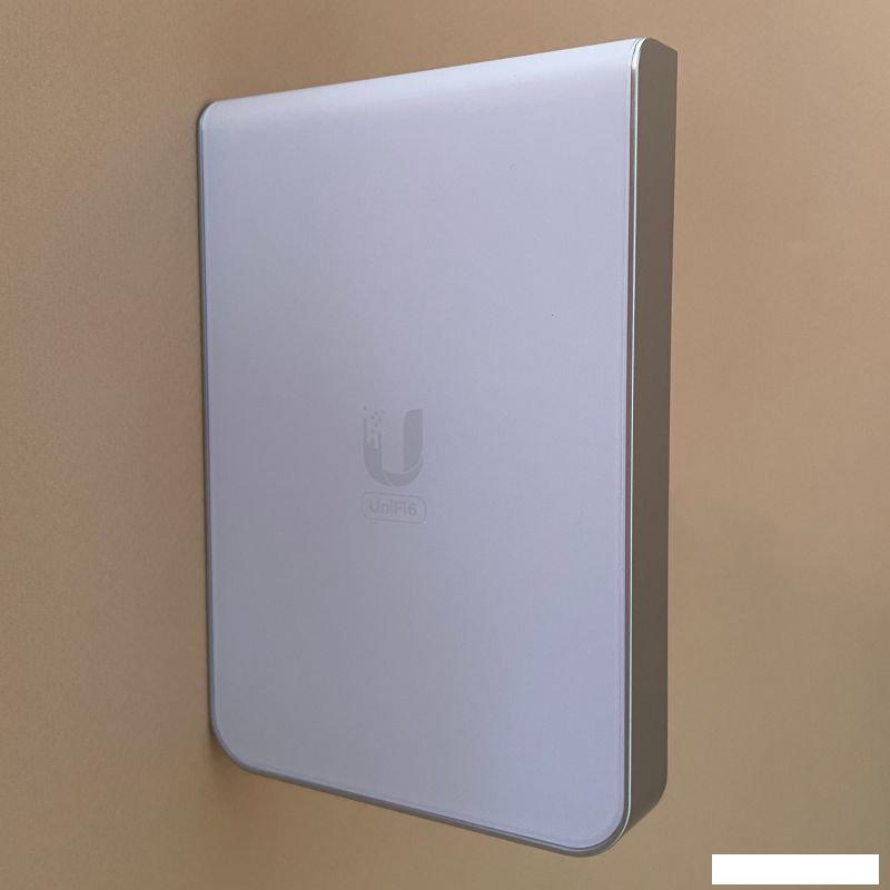 Точка доступа Ubiquiti UniFi 6 In-Wall AP U6-IW